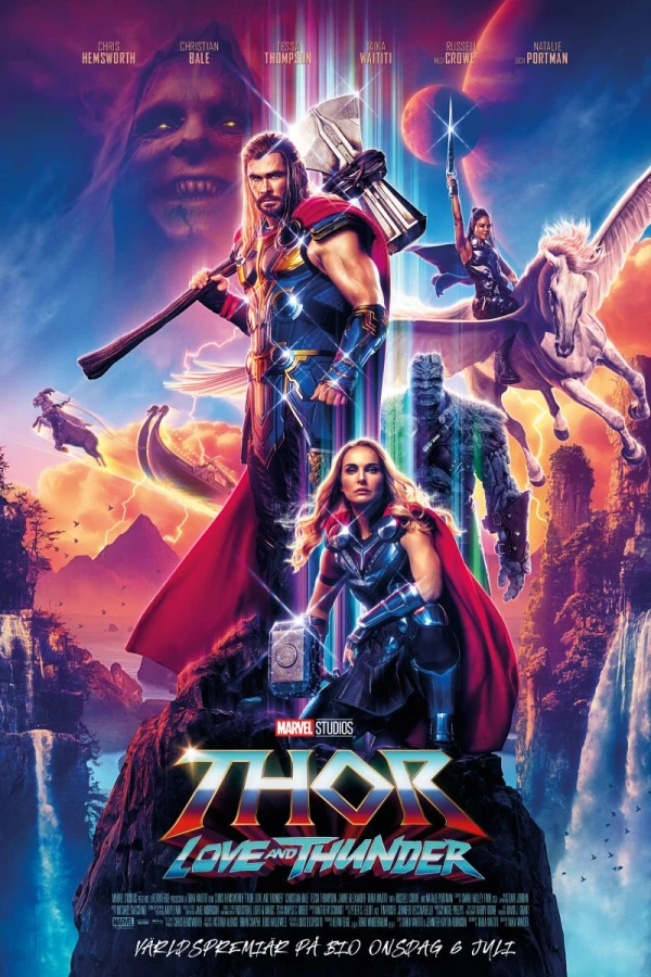 Thor: Amor e Trovão Poster
